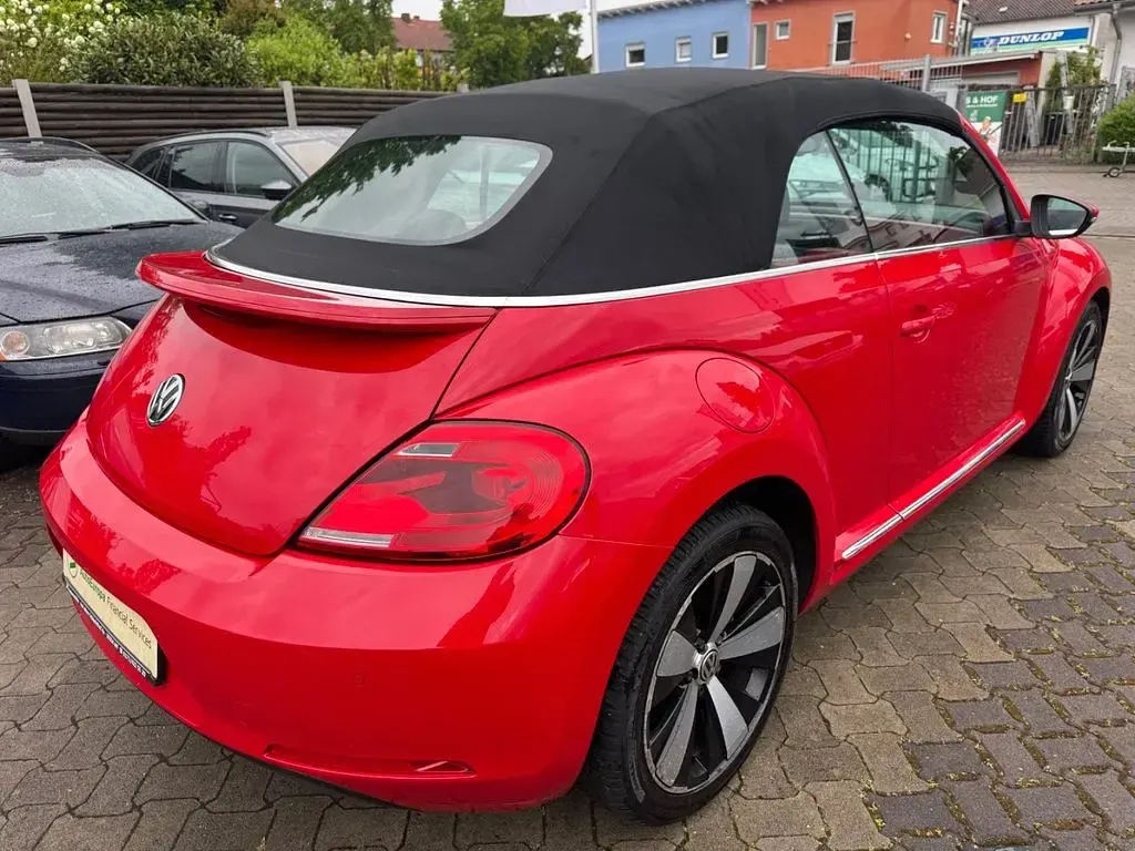 Gebraucht VW Beetle Cabriolet Design 140 PS (102 kW) 2014 Tornadorot Cabrio