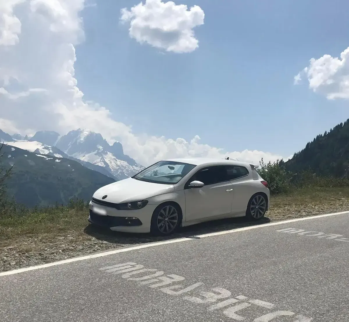 Gebraucht VW Scirocco 200 PS (147 kW) 2009 Weiß Coupé