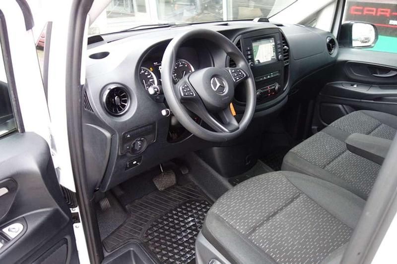 Gebraucht Mercedes Vito 190 PS (139 kW) 2023 Weiß Van