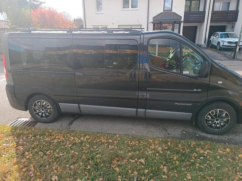 Gebraucht Renault Trafic 115 PS (84 kW) 2013 Schwarz Van / Kleinbus