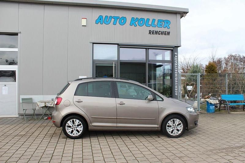 Gebraucht VW Golf VII Life 105 PS (77 kW) 2013 Braun Limousine