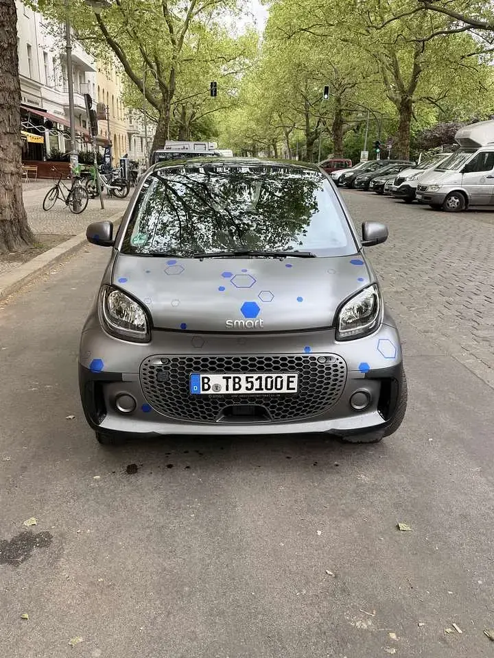 Gebraucht Smart ForTwo Coupé 60 kW (82 PS) 2020 Grau Kleinwagen