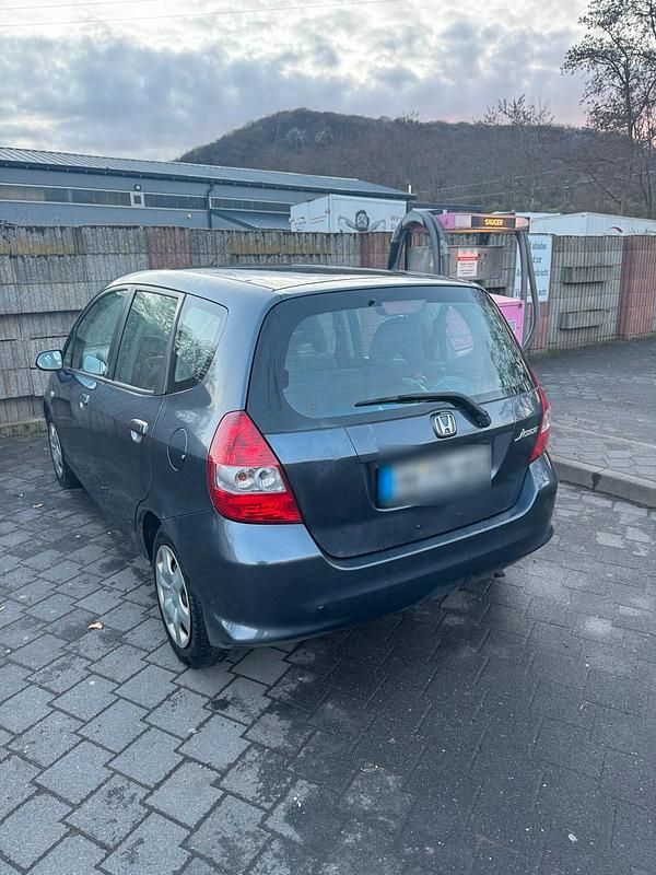 Gebraucht Honda Jazz 77 PS (56 kW) 2008 Blau Kleinwagen