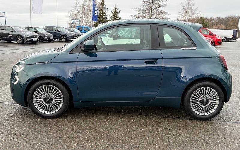 Neu Fiat 500 65 PS (47 kW) 2026 Grün Limousine