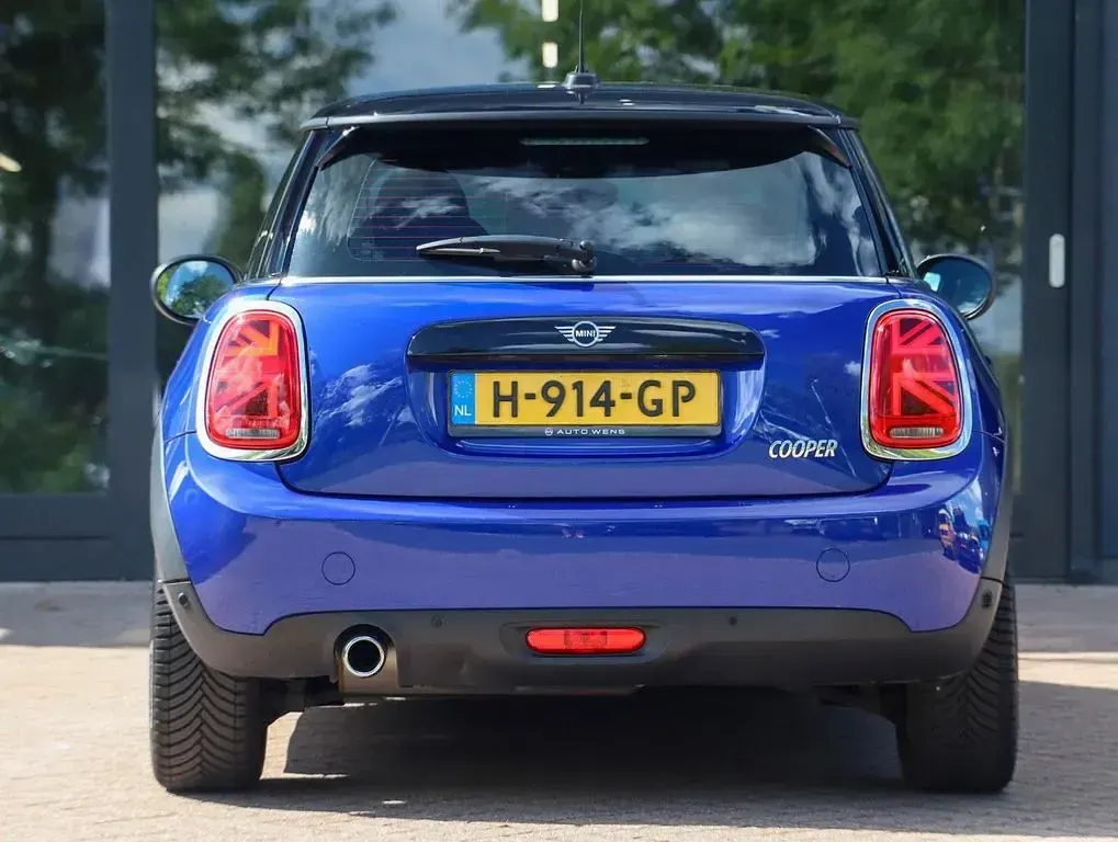 Gebraucht Mini Cooper 136 PS (100 kW) 2020 Blau Kleinwagen