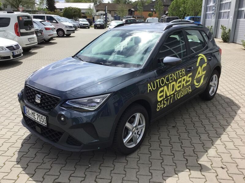 Grau Gebraucht 2023 Seat Arona Style SUV | 18.900 € (Fairer Preis) - Bild 1/4