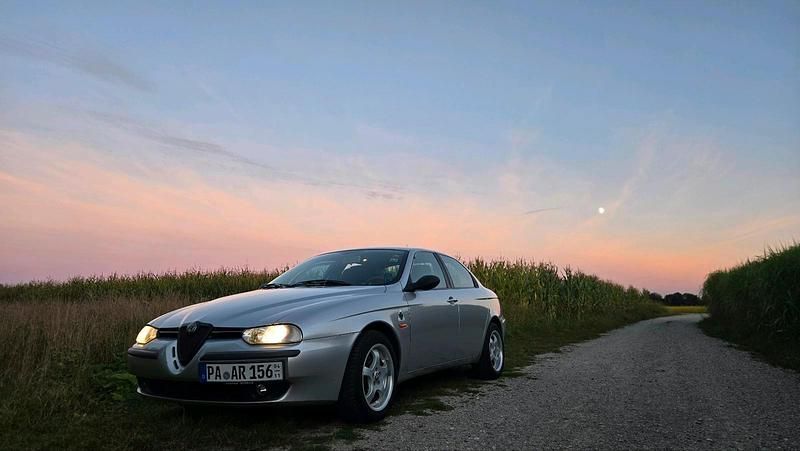 Silber Gebraucht 1997 Alfa Romeo 156 Limousine | 8.500 € (Teuer) - Bild 1/4