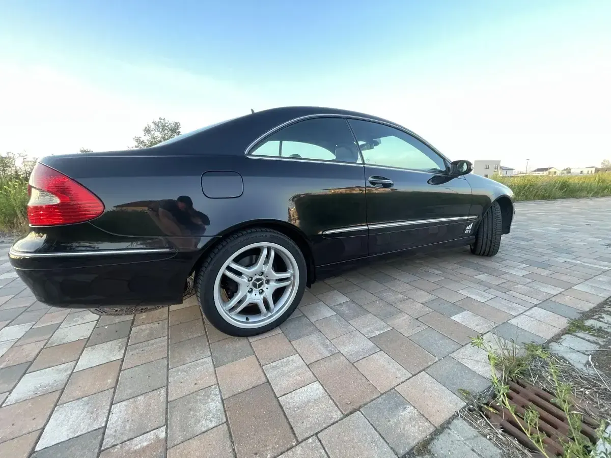 Gebraucht Mercedes CLK200 Avantgarde 184 PS (135 kW) 2007 Schwarz Coupé