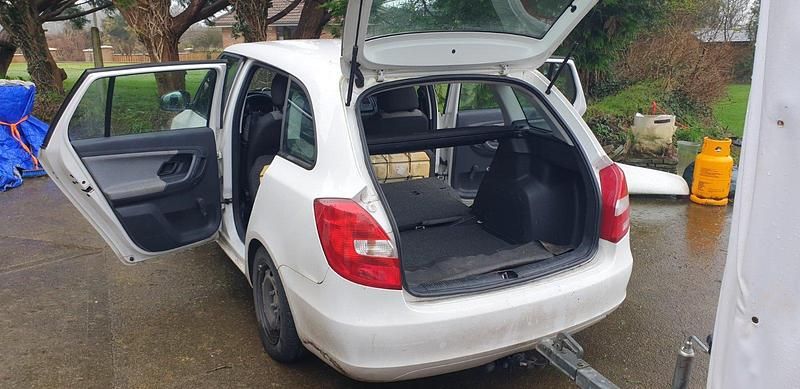 Gebraucht Skoda Fabia 75 PS (55 kW) 2014 Weiß Kombi