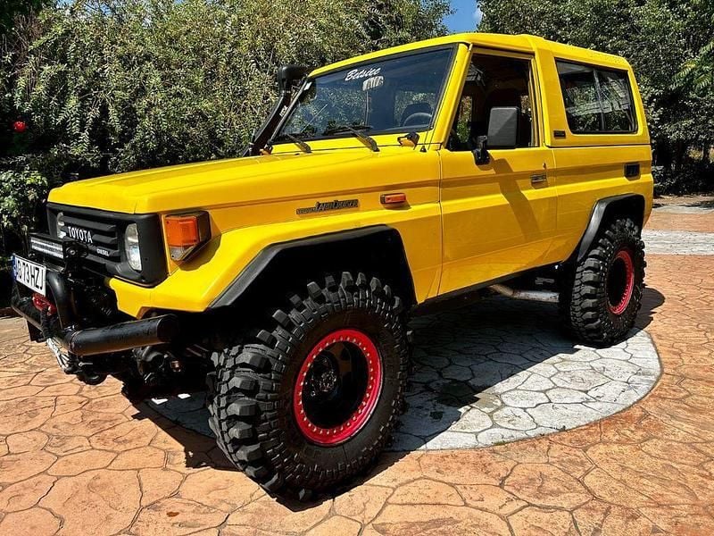 Gelb Gebraucht 1994 Toyota Land Cruiser SUV | 22.000 € - Bild 1/4