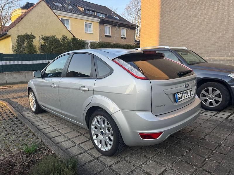 Gebraucht Ford Focus Sport 116 PS (85 kW) 2008 Grau Limousine