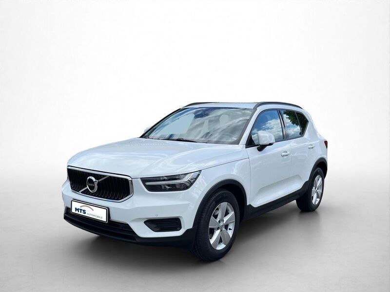 Weiß Gebraucht 2021 Volvo XC40 Momentum SUV | 22.950 € (Superpreis) - Bild 1/4
