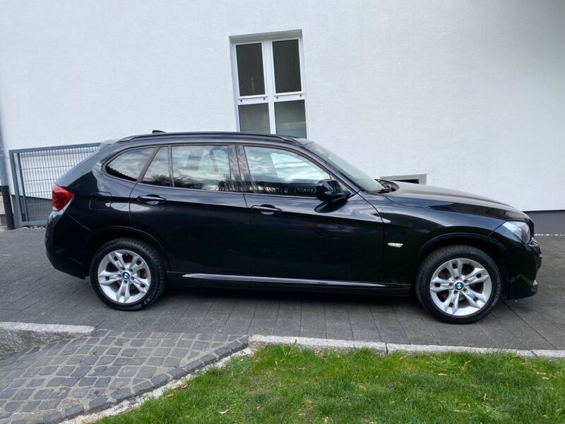 Schwarz Gebraucht 2012 BMW X1 M Sport SUV | 13.500 € (Fairer Preis) - Bild 1/4