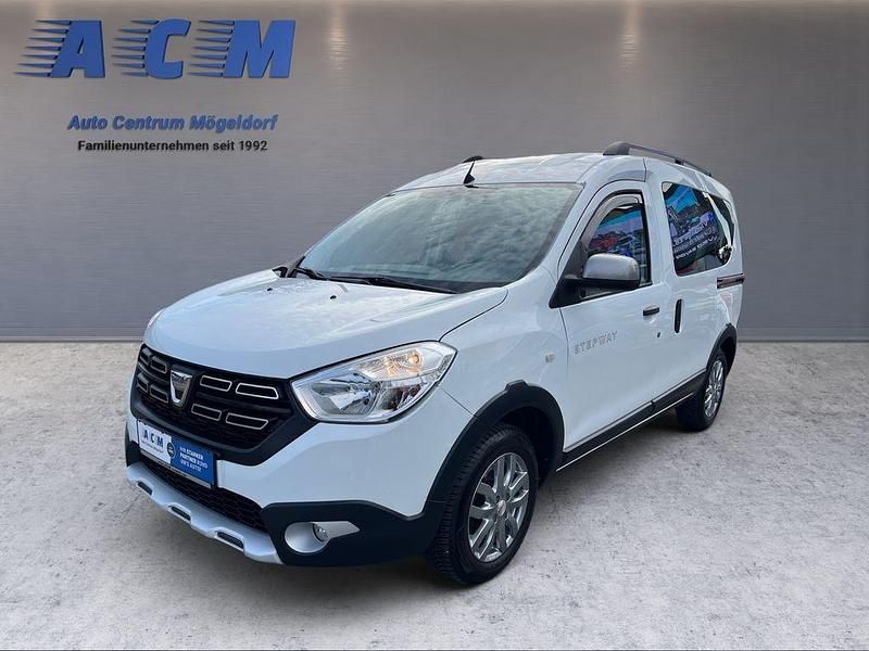 Gebraucht Dacia Dokker Stepway 95 PS (69 kW) 2020 Weiß Van / Kleinbus
