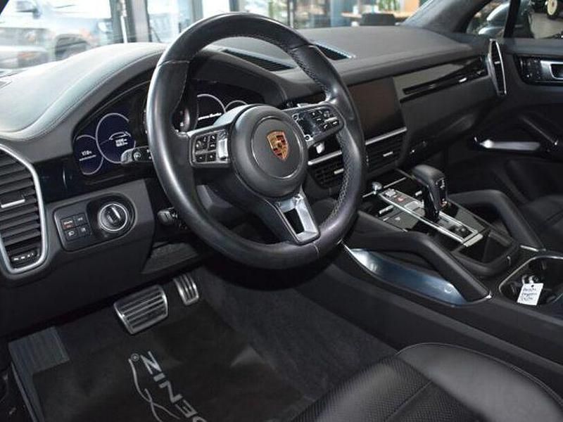 Gebraucht Porsche Cayenne 184 PS (135 kW) 2022 Andere SUV