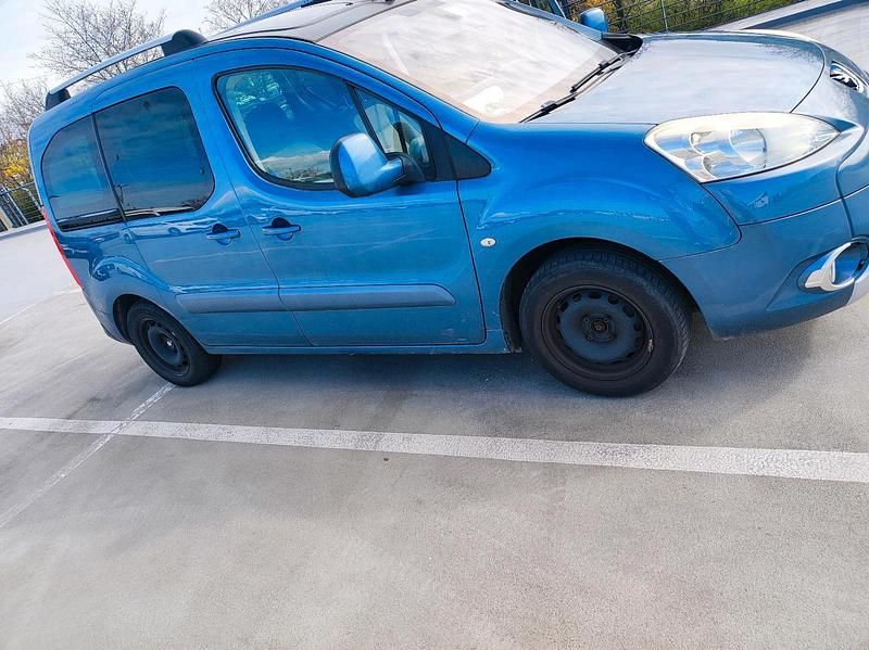 Gebraucht Peugeot Partner Tepee 109 PS (80 kW) 2008 Blau Van / Kleinbus