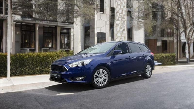 Gebraucht Ford Focus Business Edition 125 PS (91 kW) 2018 Blau Kombi