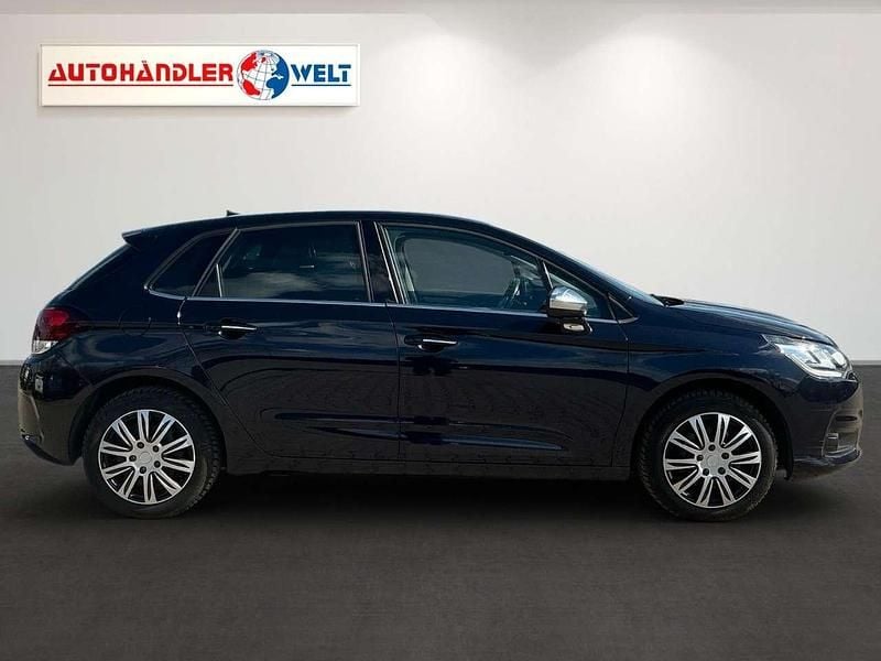 Gebraucht Citroën C4 SELECTION 131 PS (96 kW) 2016 Blau Limousine