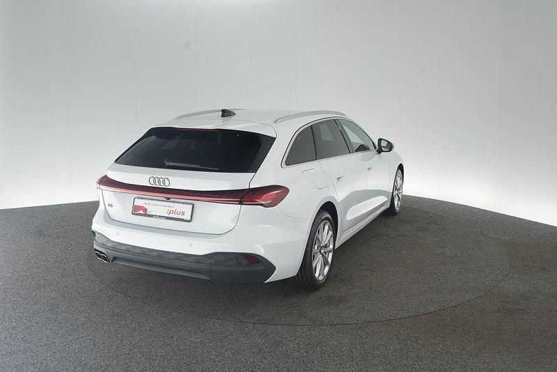 Gebraucht Audi A5 Ambiente 204 PS (150 kW) 2025 Gletscherweiß metallic Kombi