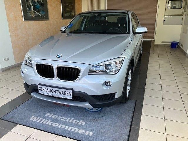 Silber Gebraucht 2013 BMW X1 SUV | 13.450 € (Etwas zu teuer) - Bild 1/4