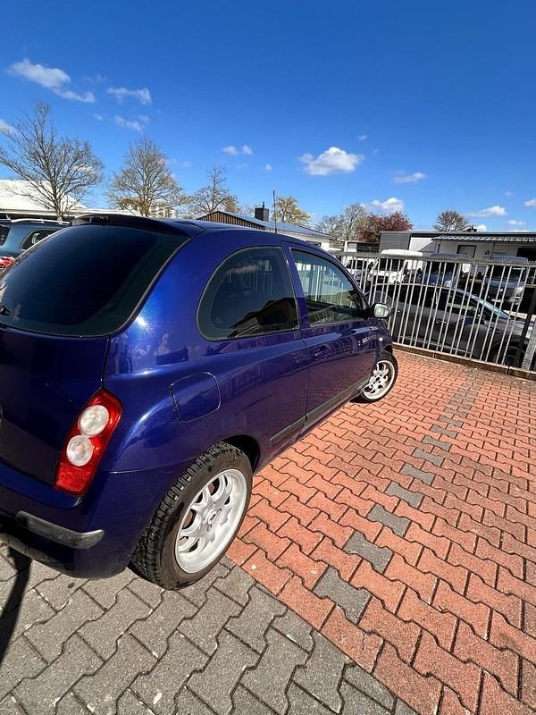 Gebraucht Nissan Micra 81 PS (59 kW) 2004 Blau Kleinwagen