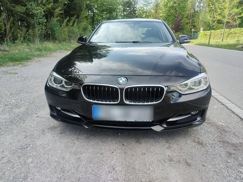 Gebraucht BMW 328 245 PS (180 kW) 2011 Schwarz Limousine
