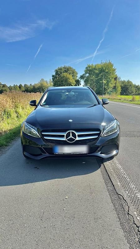 Schwarz Gebraucht 2015 Mercedes C200 Kombi | 11.000 € (Guter Preis) - Bild 1/4