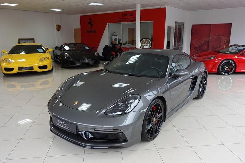 Grau Gebraucht 2018 Porsche 718 Cayman Chrono Coupé | 62.000 € (Teuer) - Bild 1/4