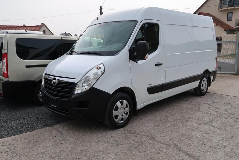 Gebraucht Opel Movano 131 PS (96 kW) 2017 Weiß Van / Kleinbus