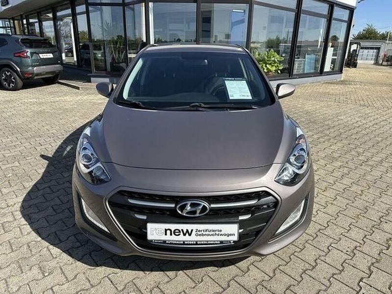 Andere Gebraucht 2015 Hyundai i30 Classic Limousine | 7.990 € (Fairer Preis) - Bild 1/4