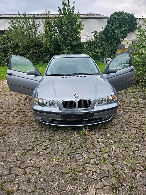 Andere farben Gebraucht 2003 BMW 316 Compact Kleinwagen | 3.200 € (Teuer) - Bild 1/4