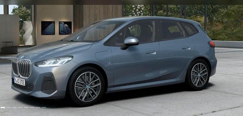 Gebraucht BMW 225 Active Tourer M Sport 245 PS (180 kW) 2023 Grau Van / Kleinbus