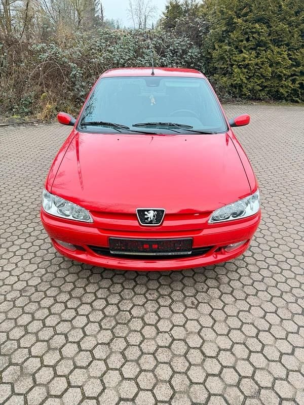 Gebraucht Peugeot 306 75 PS (55 kW) 1999 Rot Kleinwagen