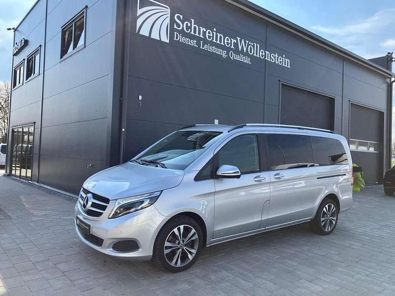 Gebraucht Mercedes V250 Edition 190 PS (139 kW) 2017 Silber Van / Kleinbus