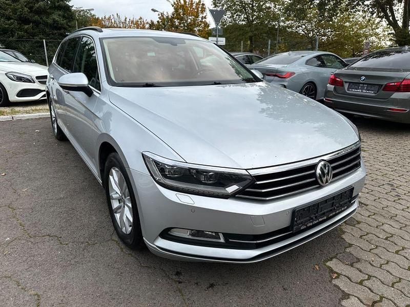 Gebraucht VW Passat 120 PS (88 kW) 2016 Silber Limousine