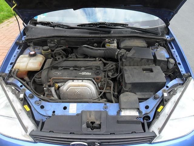 Gebraucht Ford Focus 116 PS (85 kW) 1999 Blau Kombi