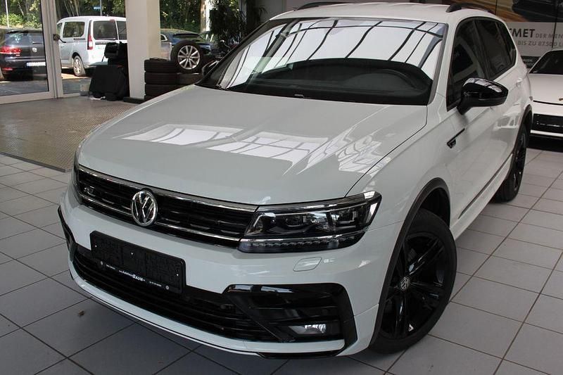 Pure white Gebraucht 2020 VW Tiguan Allspace Highline SUV | 32.990 € (Fairer Preis) - Bild 1/4