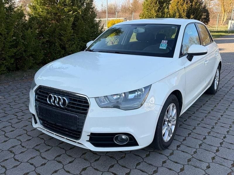 Gebraucht Audi A1 90 PS (66 kW) 2012 Weiß Kleinwagen