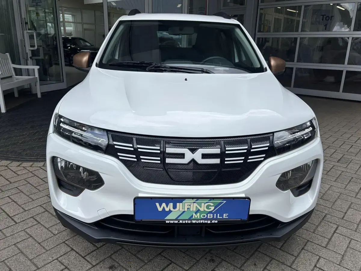 Gebraucht Dacia Spring Extreme 47 kW (65 PS) 2023 Weiß Kleinwagen