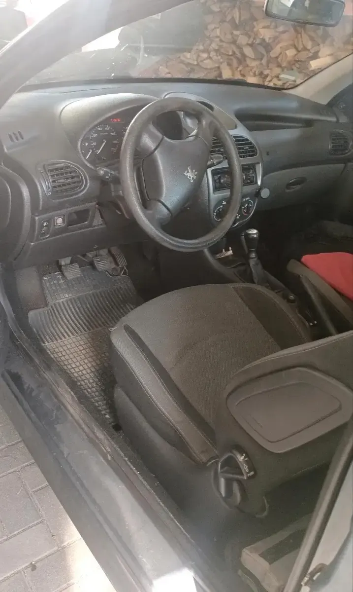 Gebraucht Peugeot 206 75 PS (55 kW) 2006 Silber Kleinwagen