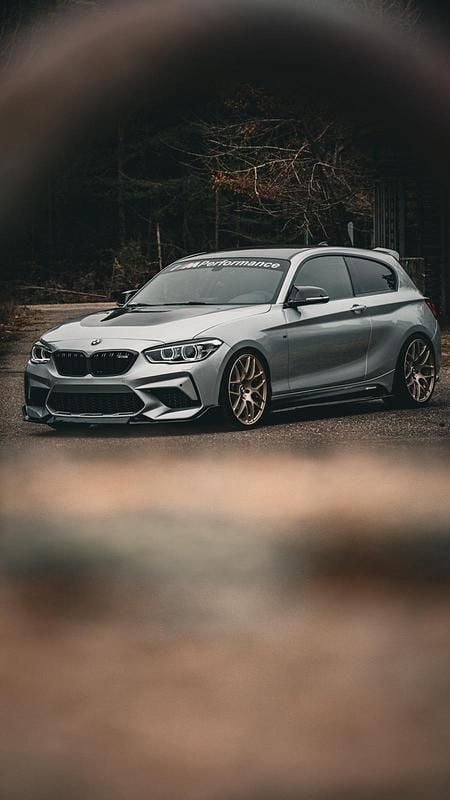 Silber Gebraucht 2017 BMW M140 M Sport Coupé | 38.500 € - Bild 1/4