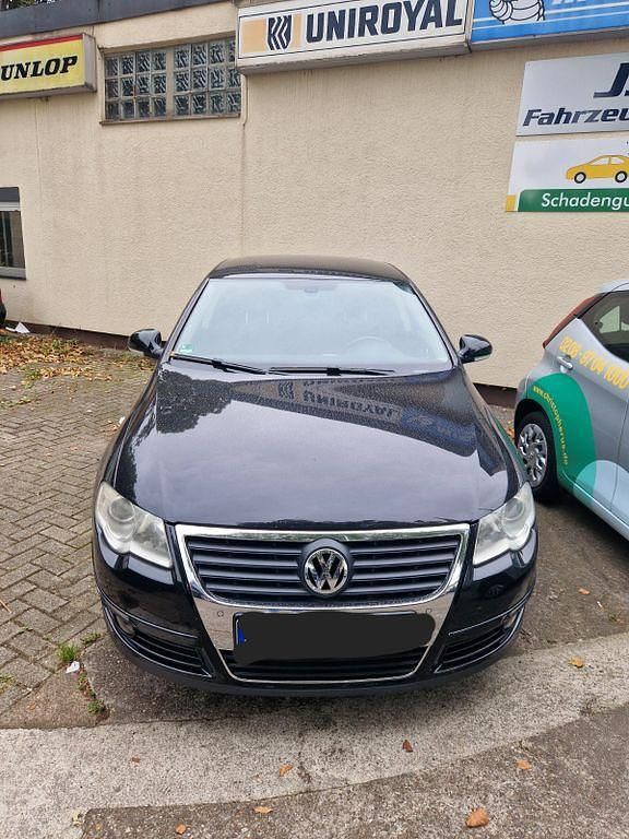 Schwarz Gebraucht 2008 VW Passat Limousine | 3.000 € (Guter Preis) - Bild 1/4