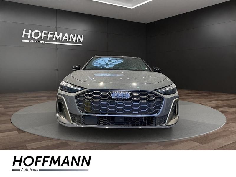 Gebraucht Audi A5 S-Line 204 PS (150 kW) 2025 Grau Kombi