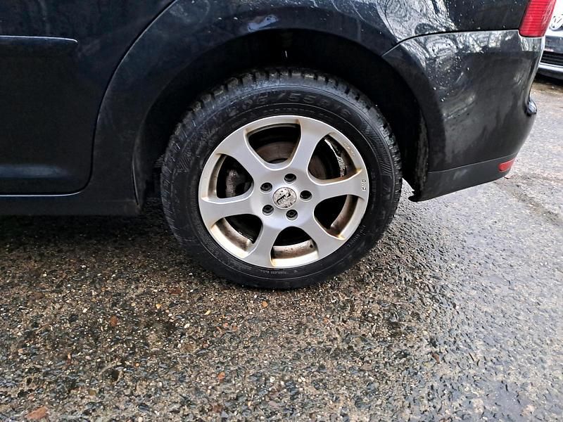 Gebraucht VW Touran 140 PS (102 kW) 2006 Schwarz Van / Kleinbus