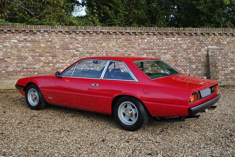 Usata Ferrari 365 1974 Rosso