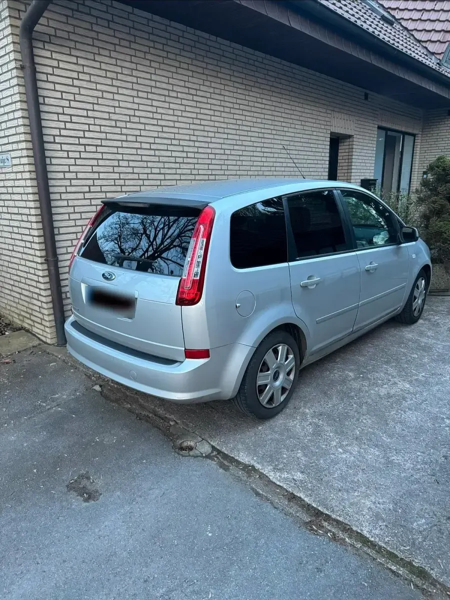 Occasion Ford Focus 100 ch (73 kW) 2009 Gris Monospace