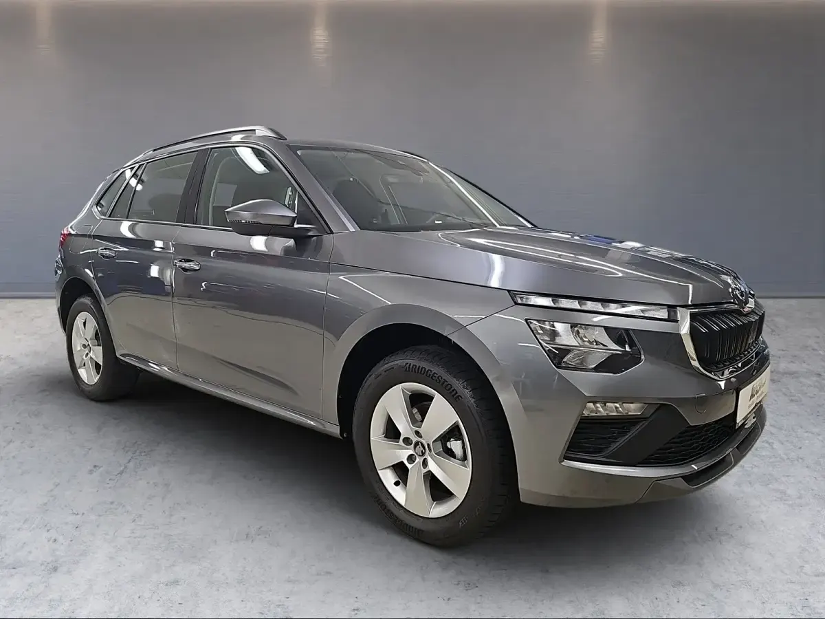 Neu Skoda Kamiq Selection 116 PS (85 kW) 2026 Grau SUV