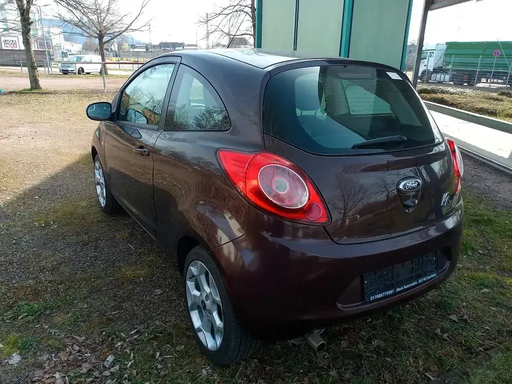 Gebraucht Ford Ka Titanium 69 PS (50 kW) 2015 Braun