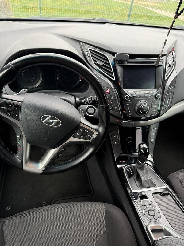 Gebraucht Hyundai i40 136 PS (100 kW) 2014 Schwarz Kombi