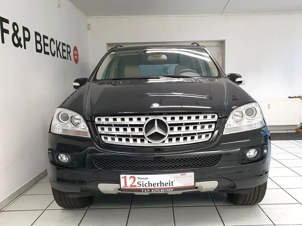 Gebraucht Mercedes ML350 272 PS (200 kW) 2008 Obsidianschwarz SUV